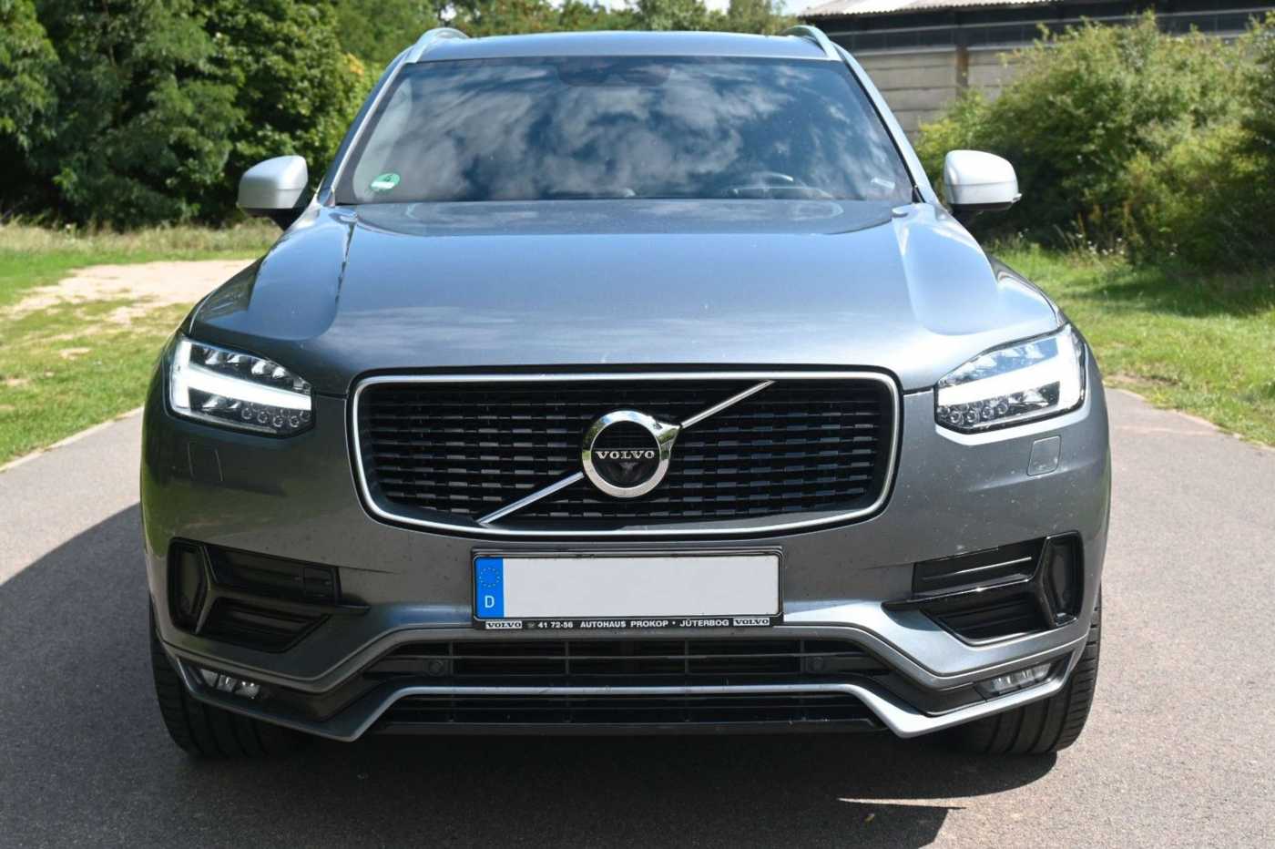 Volvo  Mietkauf*XC90 D5 AWD*R-Design*STHZ*360°*LUFT*AHK