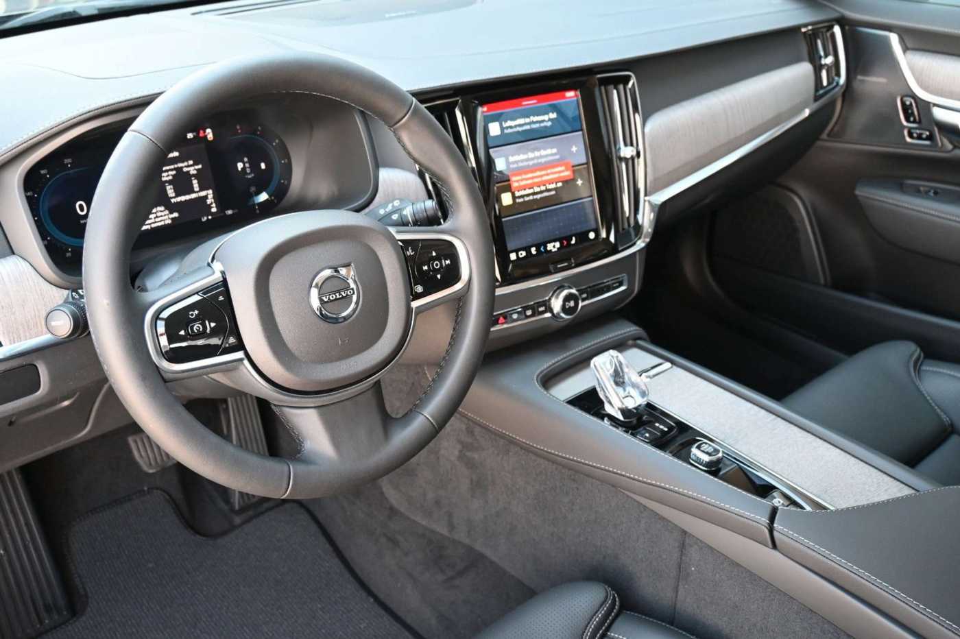 Volvo  V90 B4 D AWD Cross Country *Pano*STDHZG*ACC
