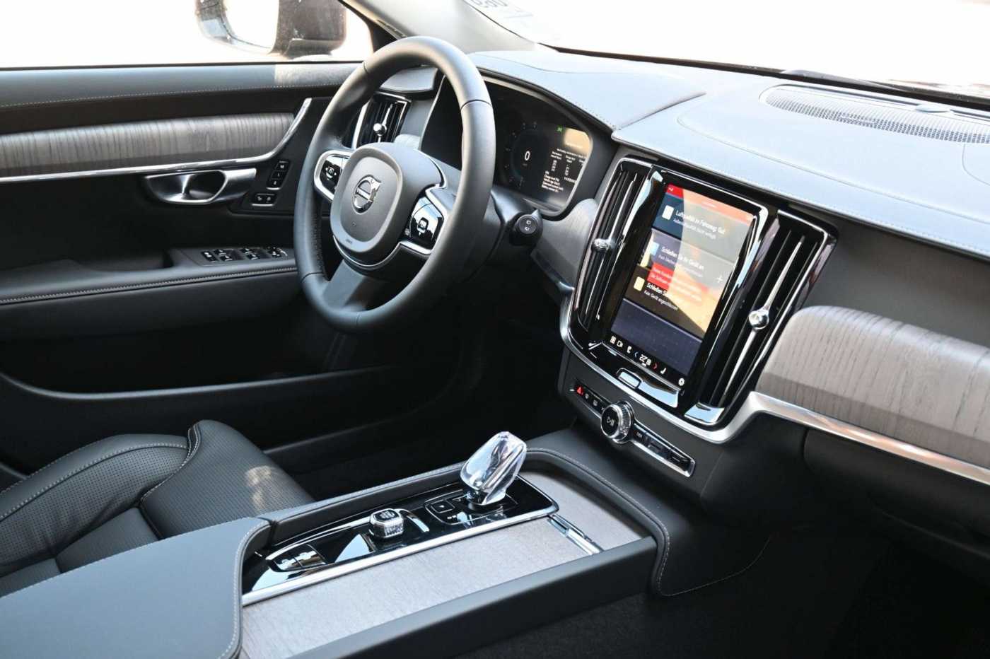 Volvo  V90 B4 D AWD Cross Country *Pano*STDHZG*ACC