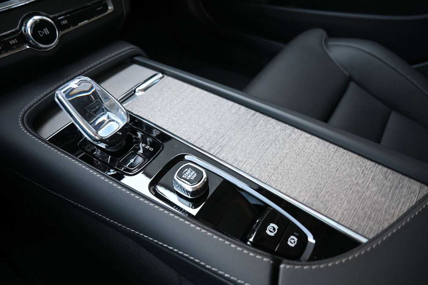 Volvo  V90 B4 D AWD Cross Country *Pano*STDHZG*ACC