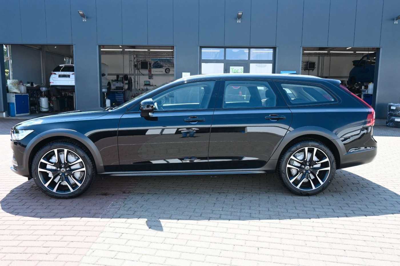Volvo  V90 B4 D AWD Cross Country *Pano*STDHZG*ACC
