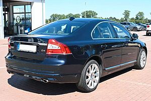 Volvo  **Mietkauf**S80 D4 Mom*AT*ACC*NAV*SITHZ*PANO*XEN