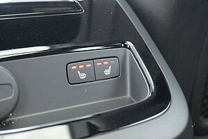 Volvo  Recharge T8 AWD R-Design*PANO*360°*H&K