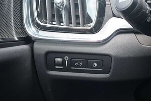 Volvo  Recharge T8 AWD R-Design*PANO*360°*H&K