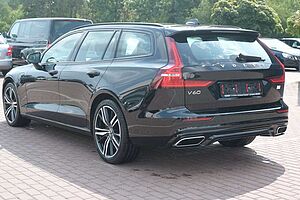 Volvo  Recharge T8 AWD R-Design*PANO*360°*H&K