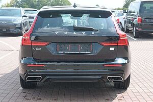 Volvo  Recharge T8 AWD R-Design*PANO*360°*H&K