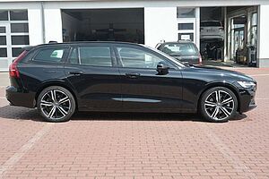 Volvo  Recharge T8 AWD R-Design*PANO*360°*H&K