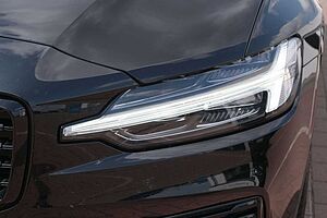 Volvo  Recharge T8 AWD R-Design*PANO*360°*H&K