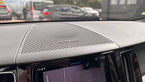 Volvo  T8AWD RC R Design MJ22*LUFT*PANO*360°HK*SHZ