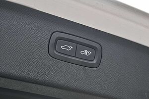 Volvo  T8 AWD Inscrip. Expres. PHEV*AHK*PANO*LUFT*