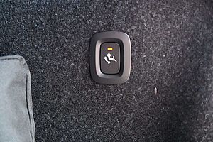 Volvo  B3 DKG Plus Dark*FSHZG*360°*AHK*AllSeason