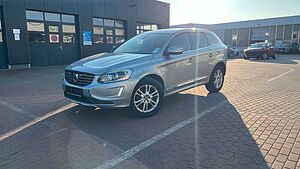 Volvo  Summum D5 AWD*Bi-Xenon*BLIS*DriverAlert*Fou