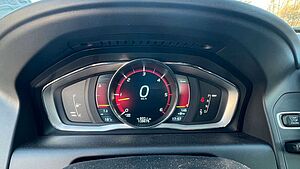 Volvo  Summum D5 AWD*Bi-Xenon*BLIS*DriverAlert*Fou