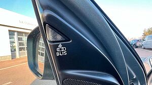 Volvo  Summum D5 AWD*Bi-Xenon*BLIS*DriverAlert*Fou