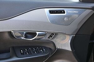 Volvo  D5 AWD R-Design*LUFT*7-Si*PANO*B&W*STHZ*HUD
