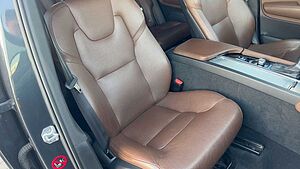 Volvo  Mietkauf*XC90*D5* AWD*PDC*ACC*NAV*SIHZG*LED*7Si