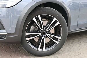 Volvo  V90CC B5 D AWD Pro*HuD*STDHZG*PANO*360°*ACC