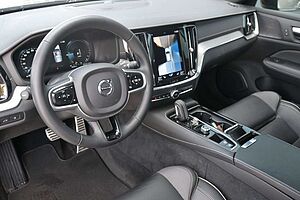 Volvo  Recharge T8 AWD R-Design*PANO*360°*H&K*AHK