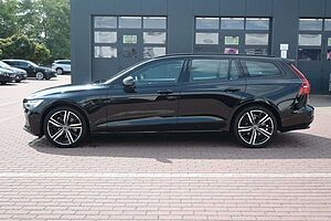 Volvo  Recharge T8 AWD R-Design*PANO*360°*H&K*AHK