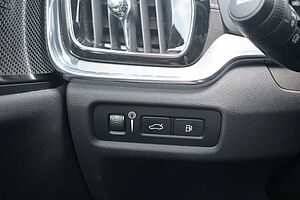 Volvo  Recharge T8 AWD R-Design*PANO*360°*H&K*AHK