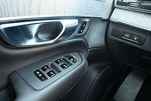 Volvo  T8 RC Ultra Dark*B&W*LUFT*360°*POLESTAR! !!