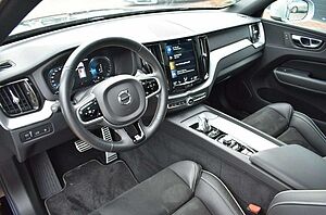 Volvo  T8 R-Design*AWD*RFK*Luft*LED*NAVI*Serv NEU