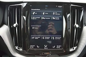 Volvo  T8 R-Design*AWD*RFK*Luft*LED*NAVI*Serv NEU