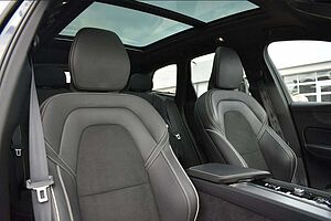 Volvo  T8 R-Design*AWD*RFK*Luft*LED*NAVI*Serv NEU