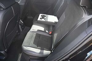 Volvo  T5 PHEV R Design*360°*AHK*H&K*Pilot Assist*
