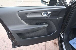 Volvo  T5 PHEV R Design*360°*AHK*H&K*Pilot Assist*