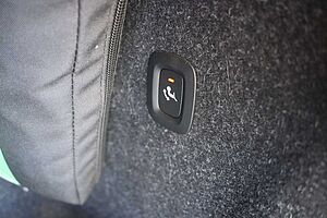 Volvo  T5 PHEV R Design*360°*AHK*H&K*Pilot Assist*