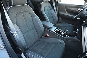 Volvo  B4 Plus Dark*RFK*FSHZG*BLIS*ACC*AHK*Allwett