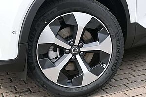 Volvo  B4 DKG Plus Dark*FSHZG*360°*ACC*Allwetter