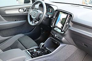 Volvo  B4 DKG Plus Dark*FSHZG*360°*ACC*Allwetter