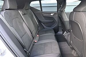 Volvo  B4 DKG Plus Dark*FSHZG*360°*ACC*Allwetter