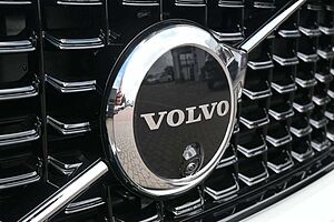 Volvo  B4 DKG Plus Dark*FSHZG*360°*ACC*Allwetter