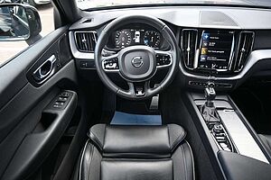Volvo  T4 Autom. R-Design*STDHZG*H&K*BLIS*AHK