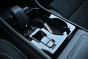 Volvo  B4 DKG Plus Dark*FSHZG*360°*ACC*AHK