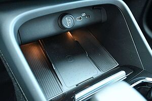 Volvo  B4 DKG Plus Black Edition*FSHZG*360°*ACC