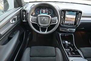 Volvo  B4 DKG Plus Black Edition*FSHZG*360*ACC*AHK