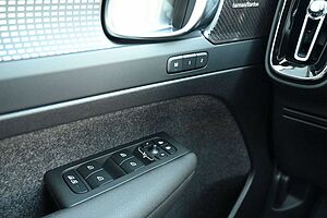 Volvo  B4 DKG Plus Black Edition*FSHZG*360*ACC*AHK