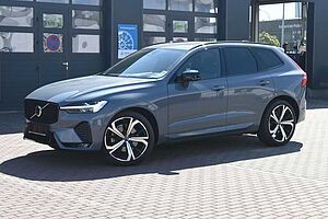 Volvo  B4 AWD Ultimate Dark*LED*PANO*LUFT*STHZ*H&K