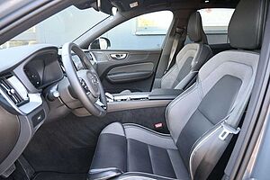 Volvo  B4 AWD Ultimate Dark*LED*PANO*LUFT*STHZ*H&K