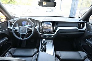 Volvo  B4 AWD Ultimate Dark*LED*PANO*LUFT*STHZ*H&K