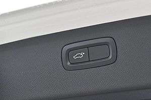Volvo  Mietkauf *XC90 Incription*AWD*KAM*Navi
