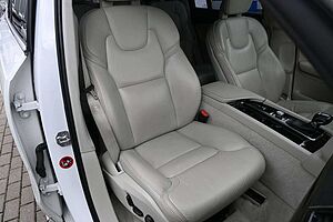 Volvo  Mietkauf *XC90 Incription*AWD*KAM*Navi