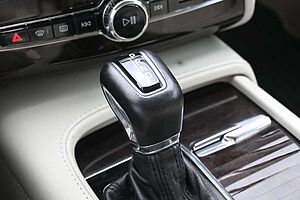 Volvo  Mietkauf *XC90 Incription*AWD*KAM*Navi