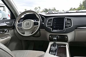 Volvo  Mietkauf *XC90 Incription*AWD*KAM*Navi