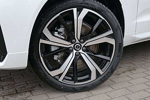 Volvo  B4 B Autom. Plus Dark*STDHZG*BLIS*ACC