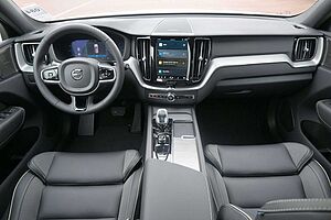 Volvo  B4 B Autom. Plus Dark*STDHZG*BLIS*ACC*AHK